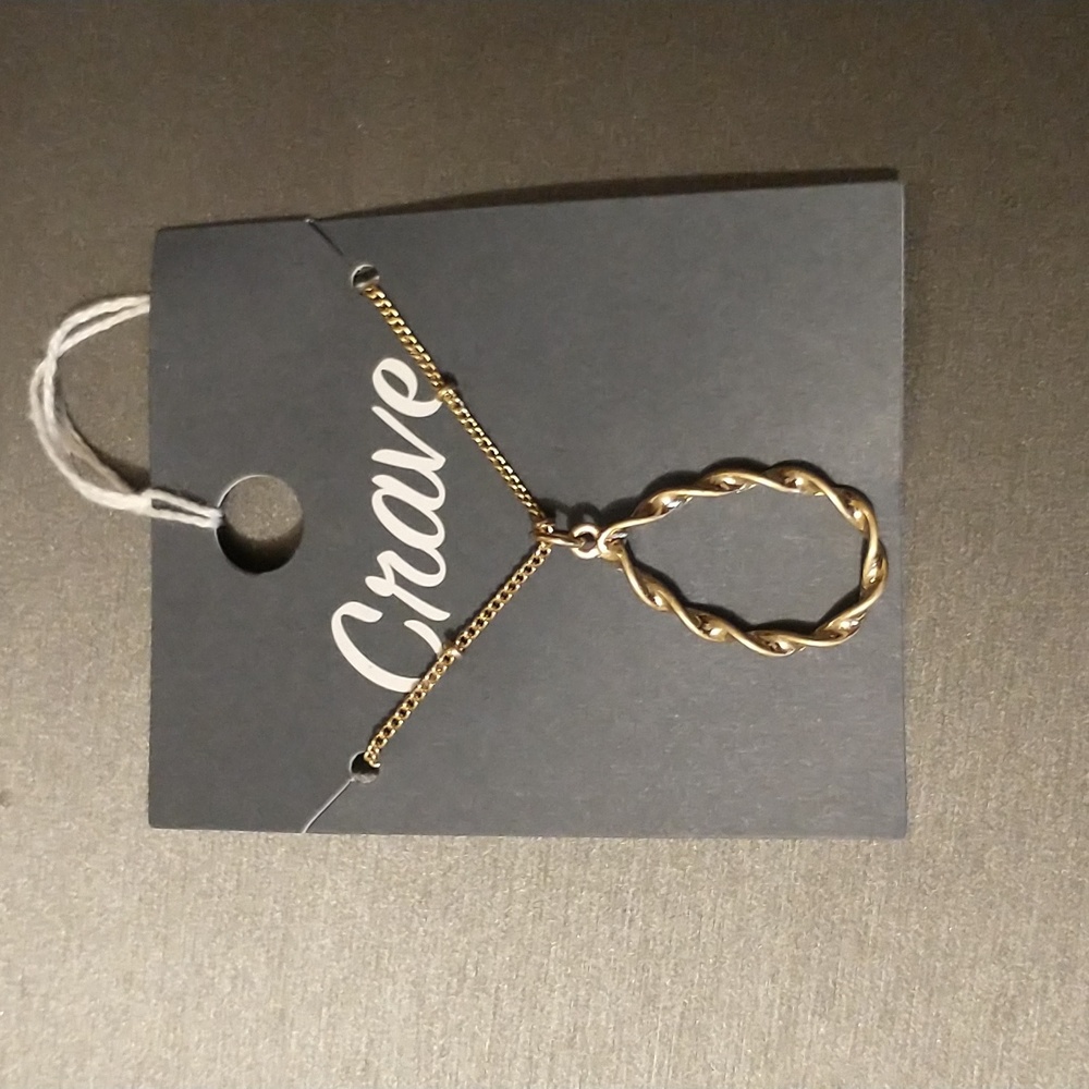 💍 🍒 Crave Twist Necklace